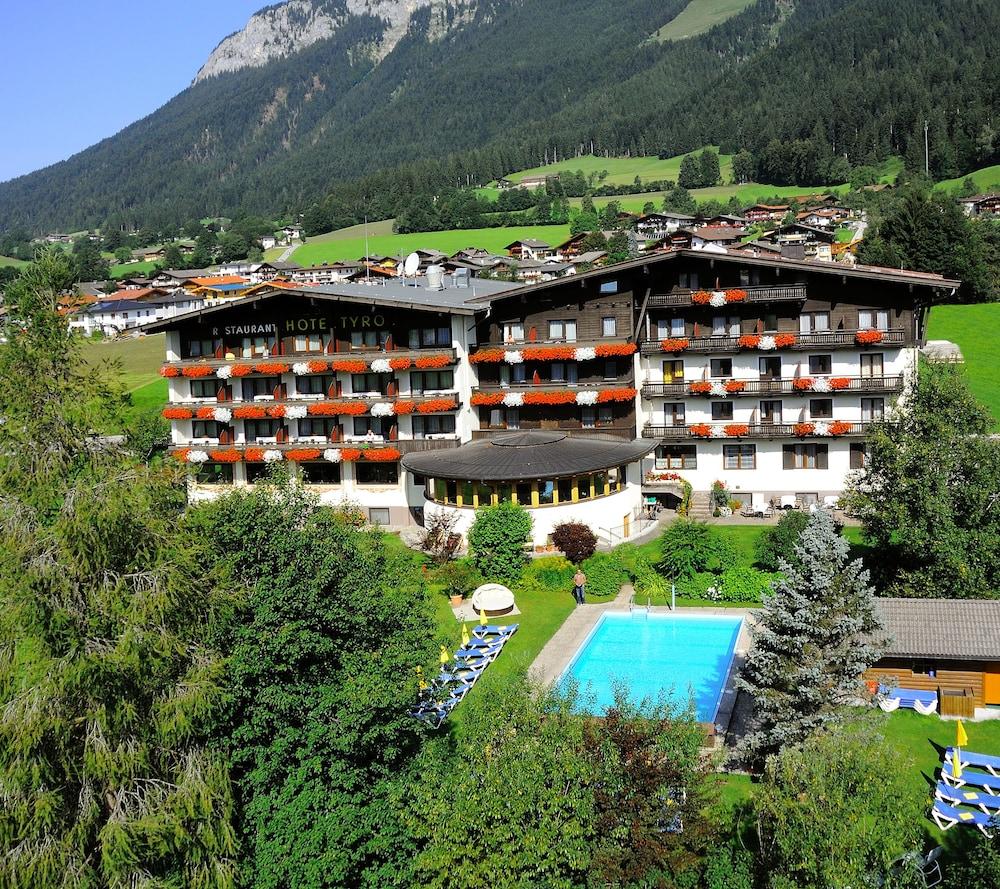 Ferienhotel Tyrol Soell Am Wilden Kaiser Bagian luar foto
