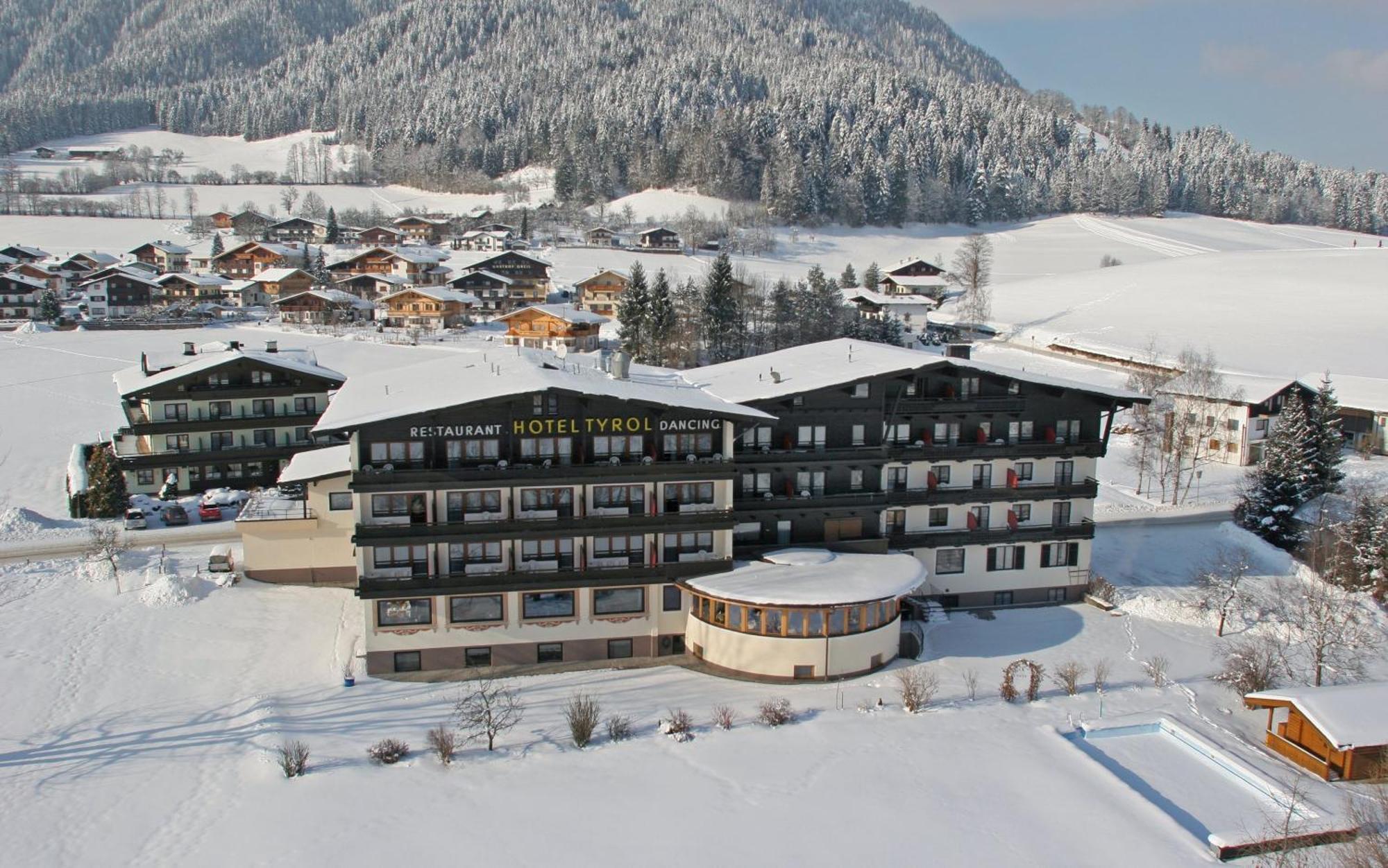 Ferienhotel Tyrol Soell Am Wilden Kaiser Bagian luar foto