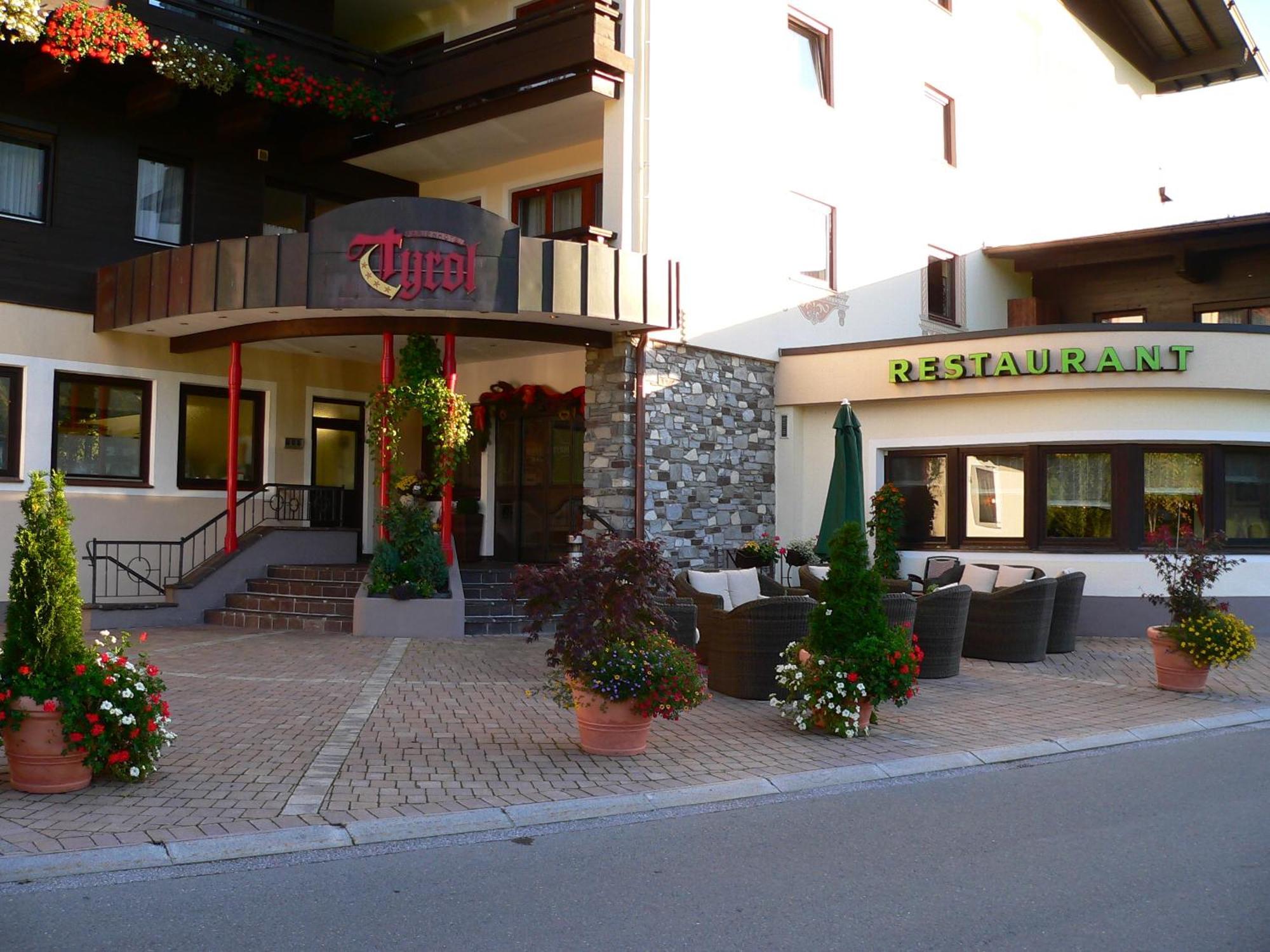 Ferienhotel Tyrol Soell Am Wilden Kaiser Bagian luar foto