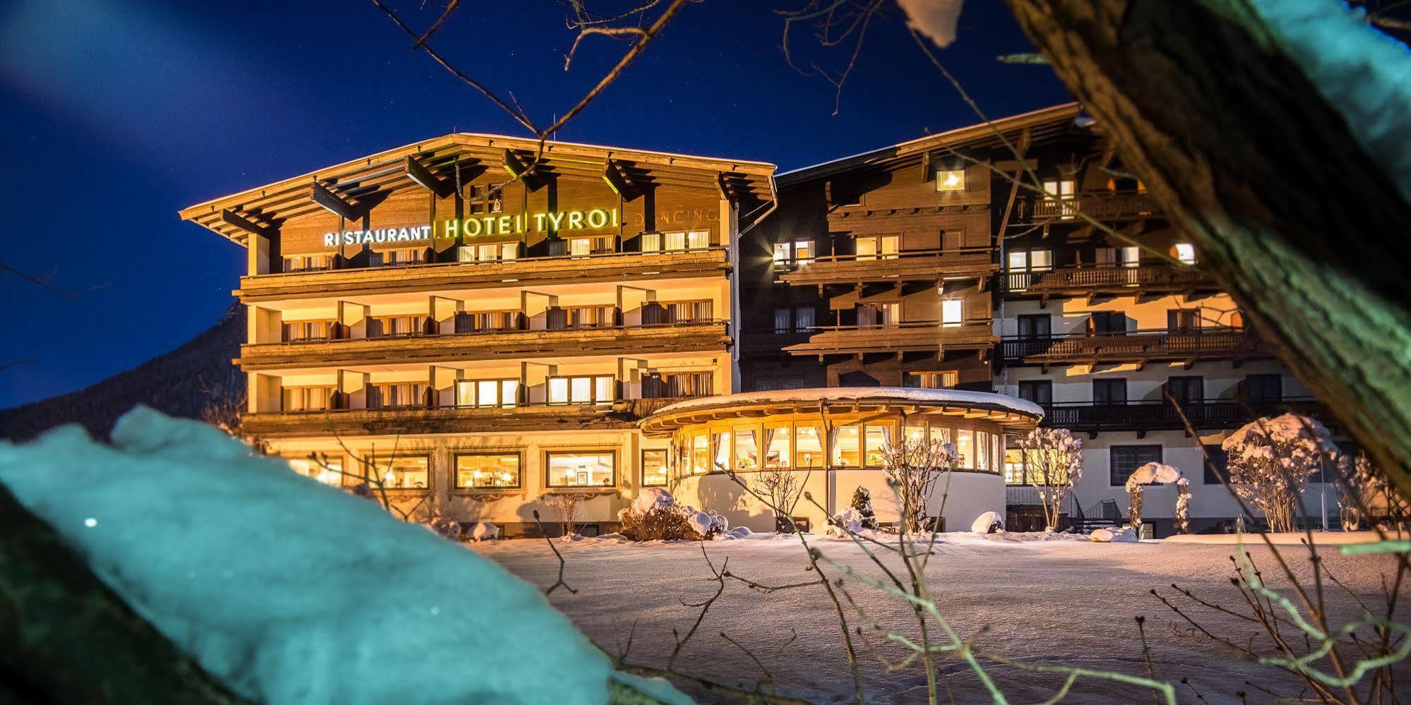 Ferienhotel Tyrol Soell Am Wilden Kaiser Bagian luar foto