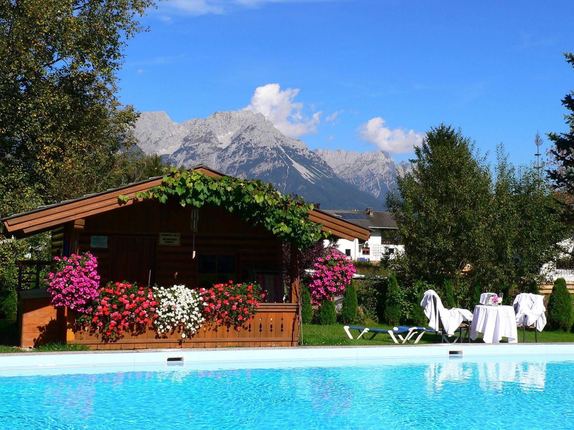 Ferienhotel Tyrol Soell Am Wilden Kaiser Bagian luar foto